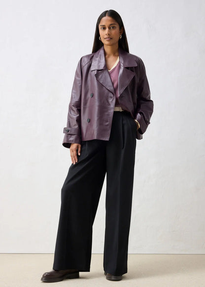 Londra - Chaqueta Caban confeccionada en piel de napa.